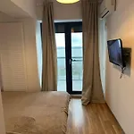Ini View Iaki Mamaia